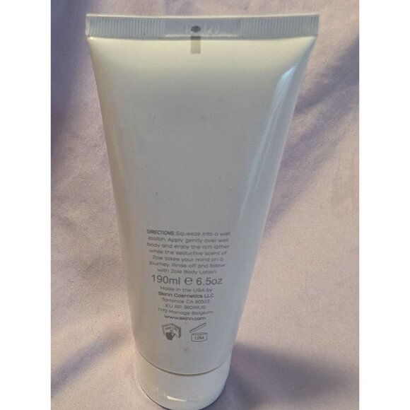 Skinn Zoie Body Wash Gel Douche 6.5 Oz 190ml Gentle Cleanser Refreshing Scent - Picture 2 of 2